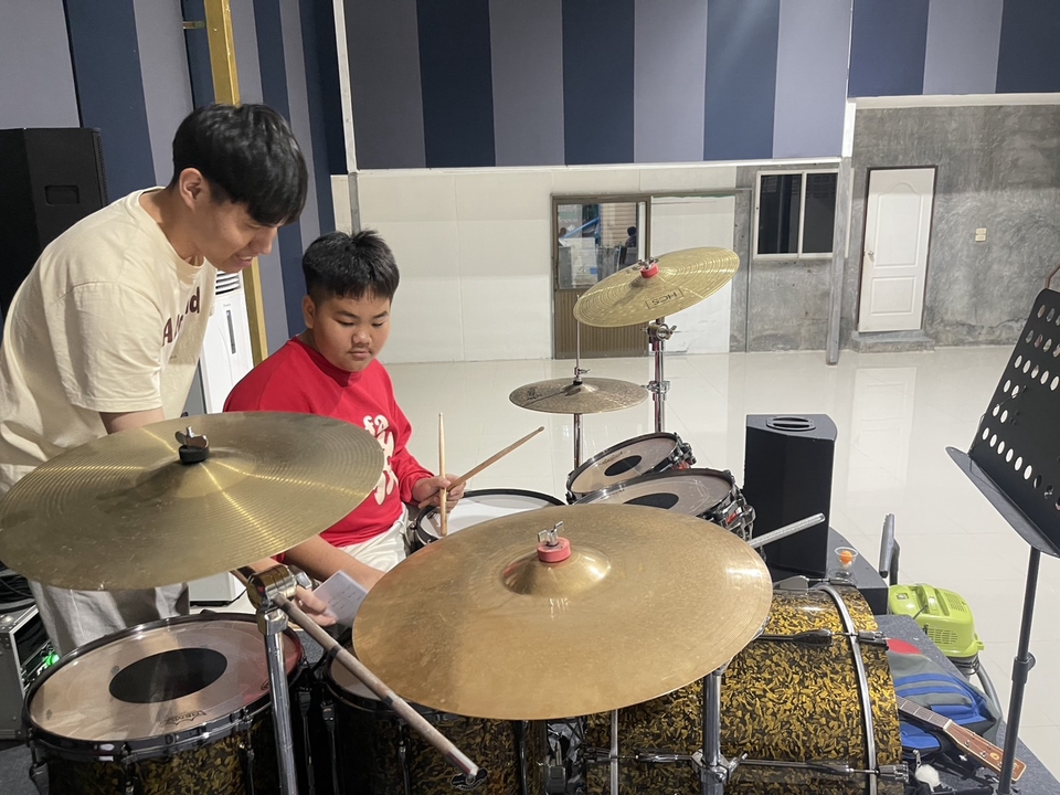 Drums class 5